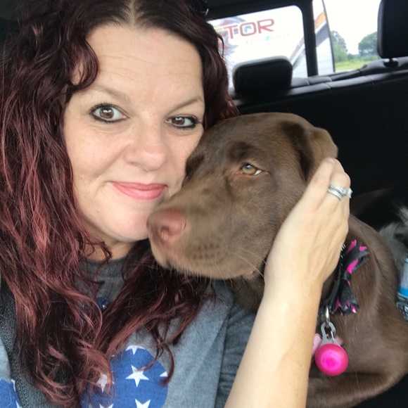 Meet your Posher, Stephanie - Picture 9 of 9